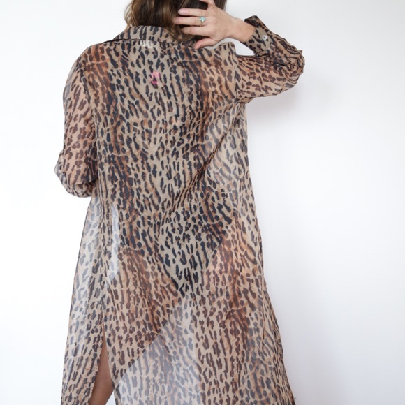 Floor length leopard coverup. - Picture 2 of 4